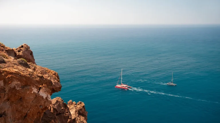 Santorini Shines – Top Sights, Wine Tasting & Oia Sunset